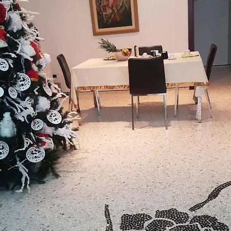 Rossella Montoro Inferiore